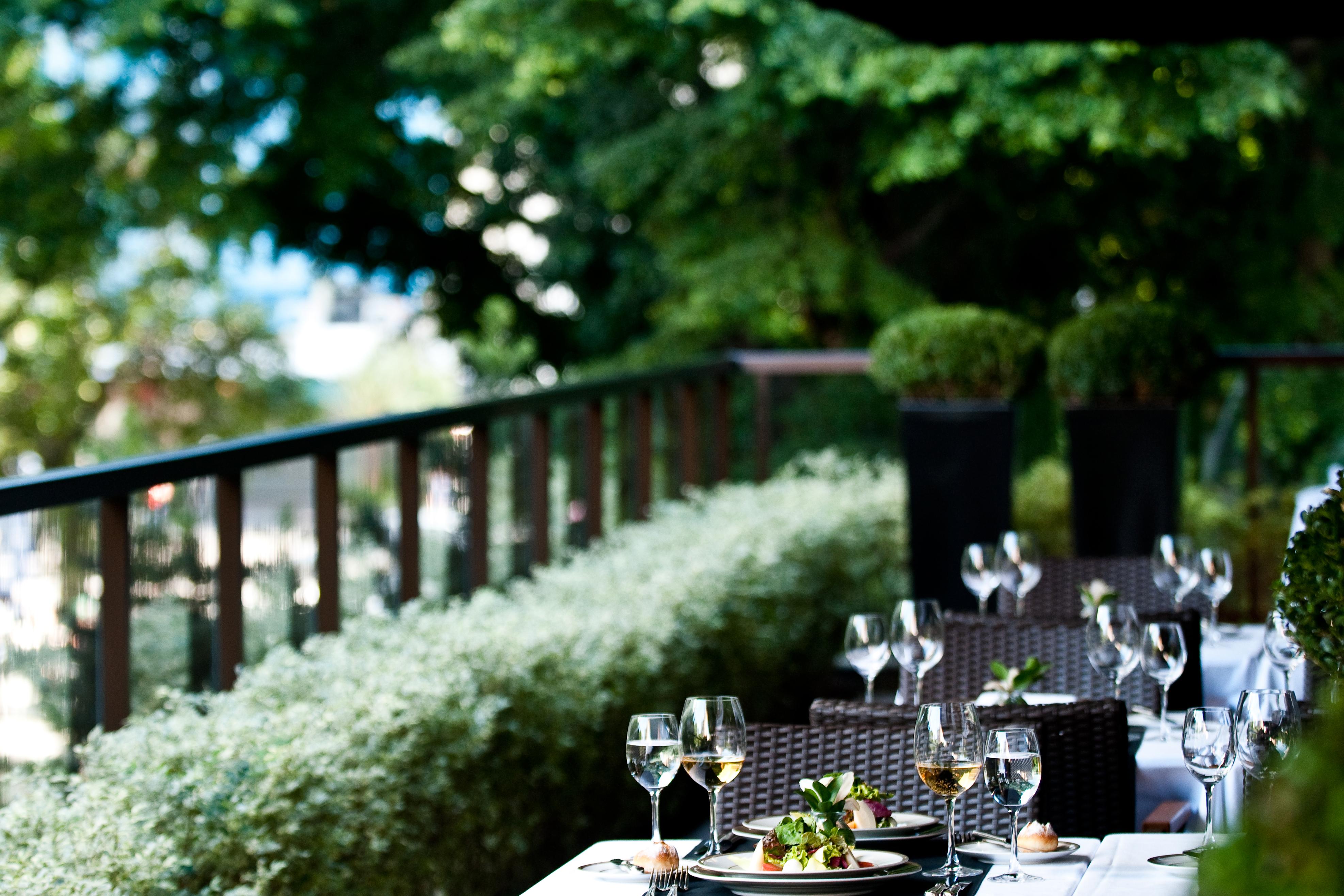 L'Hotel Portobay São Paulo Exterior foto The restaurant's terrace